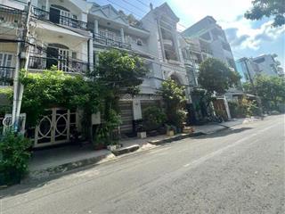 Giảm giá bán nhanh nhà 5 tầng, 4x19.5m, có thang máy, view công viên, giá 21,5tỷ. mt đường đôi 79