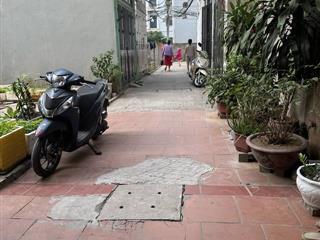 Ngõ 5xx ngọc thuỵ trong đê,dt 32m, 4 tầng, 6,8 tỉ