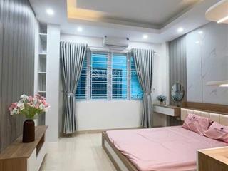 Nhà đình thôn gần mặt phố  lô góc ô tô đỗ cửa tiện ích bạt ngàn 35m25t mt 4m chỉ 9,2 tỷ