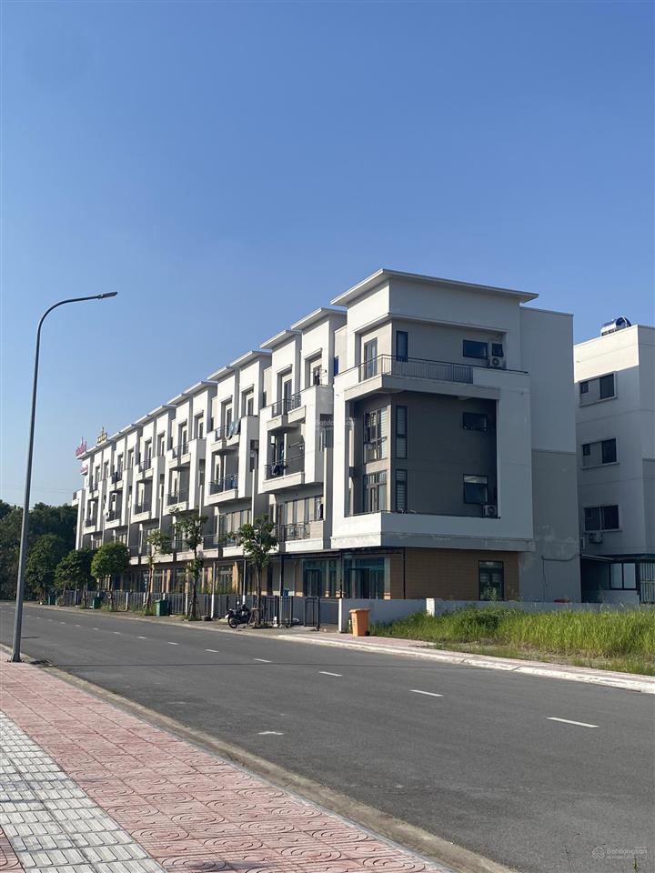 Shophouse căn góc centa diamond vsip từ sơn giá 6,xx tỷ 93m2 sẵn nhà 4 tầng vị trí siêu đẹp,sổ hồng