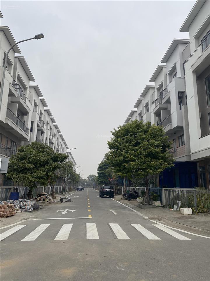 Shophouse căn góc centa diamond vsip từ sơn giá 6,xx tỷ 93m2 sẵn nhà 4 tầng vị trí siêu đẹp,sổ hồng