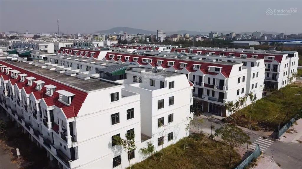 Chỉ nhỉnh 4tỷ sở hữu ngay nhà 4 tầng dt 75m2 tại kđt vsip bn đón sóng xây chung cư và hạ tầng mới