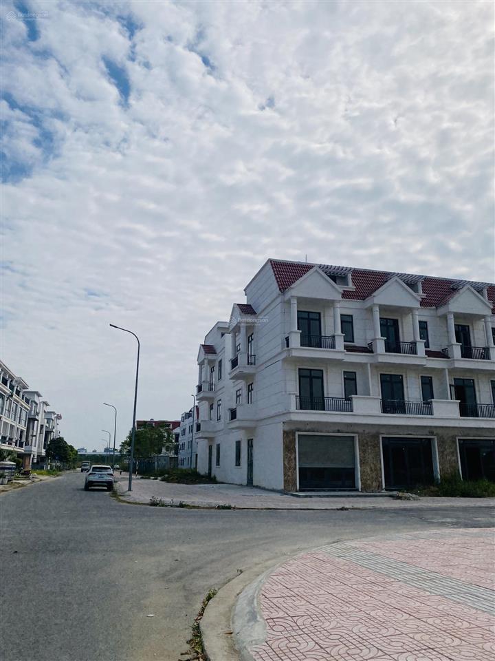 Bán căn garden house chân chung cưnhà ở xã hội giá 5,8 tỷ 75m2 sẵn nhà 4 tầng kinh doanh bất chấp