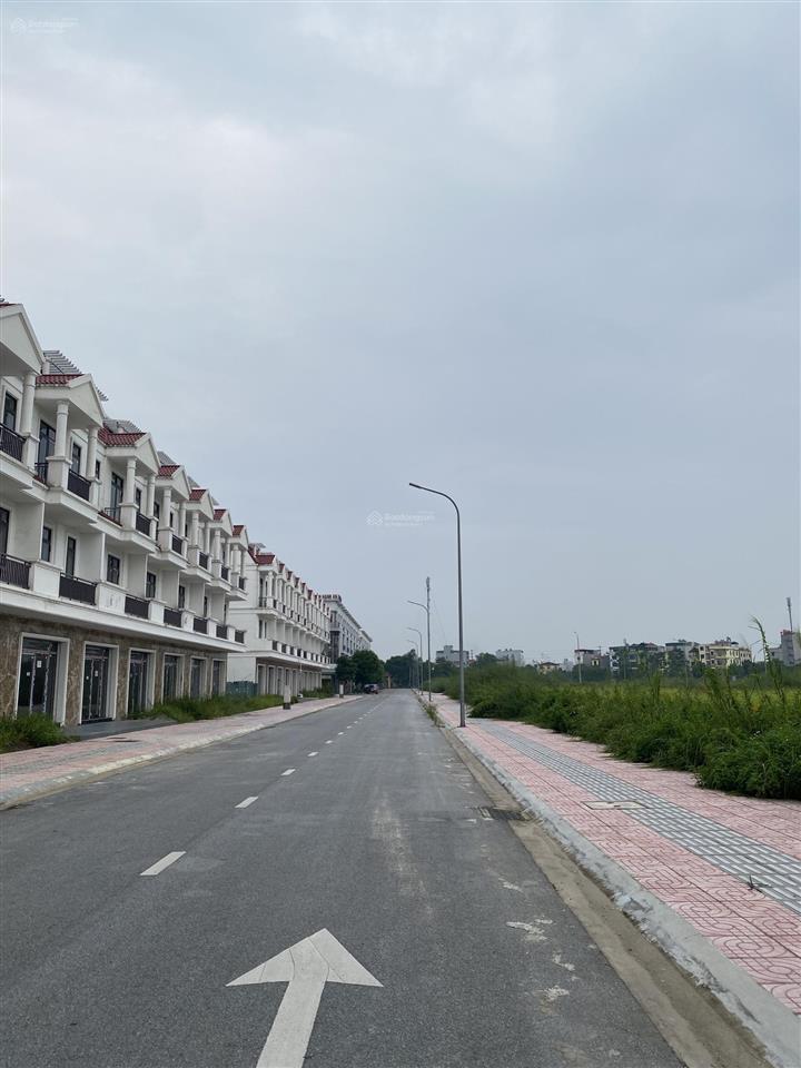 Bán căn garden house chân chung cưnhà ở xã hội giá 5,8 tỷ 75m2 sẵn nhà 4 tầng kinh doanh bất chấp