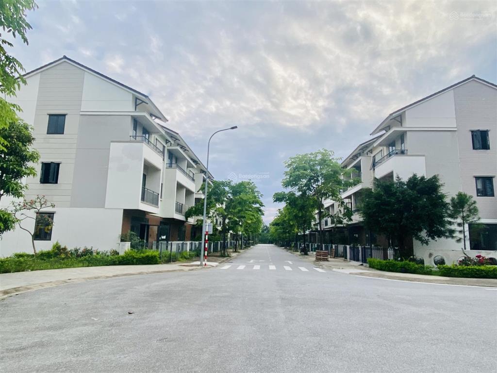 Bán căn sh4 centa city 90m2 giá tốt đầu chỉ 6,9 tỷ,bùng nổ hạ tầng mới ga metro,cao tốc 120m gbhn