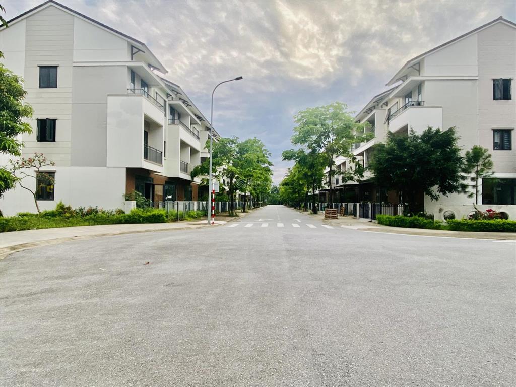Bán căn sh4 centa city 90m2 giá tốt đầu chỉ 6,9 tỷ,bùng nổ hạ tầng mới ga metro,cao tốc 120m gbhn