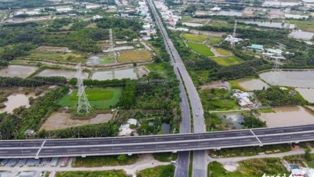 Bán 1800m2 đất cạnh trường cấp 3 bình khánh, cần giờ, hcm, giá siêu tốt