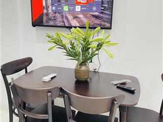 Căn hộ vip nhất kv láng ở ngay, 2n1kđẹp thoáng đầy đủ nội thất, tivi, lò visóng, máy giặt ban công