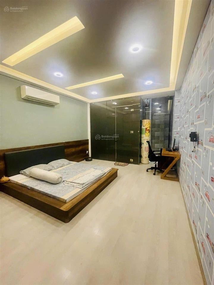 Siêu rẻ! nhà mặt tiền khu đường 10m hoa lan, p2, phú nhuận. hđ thuê 20tr