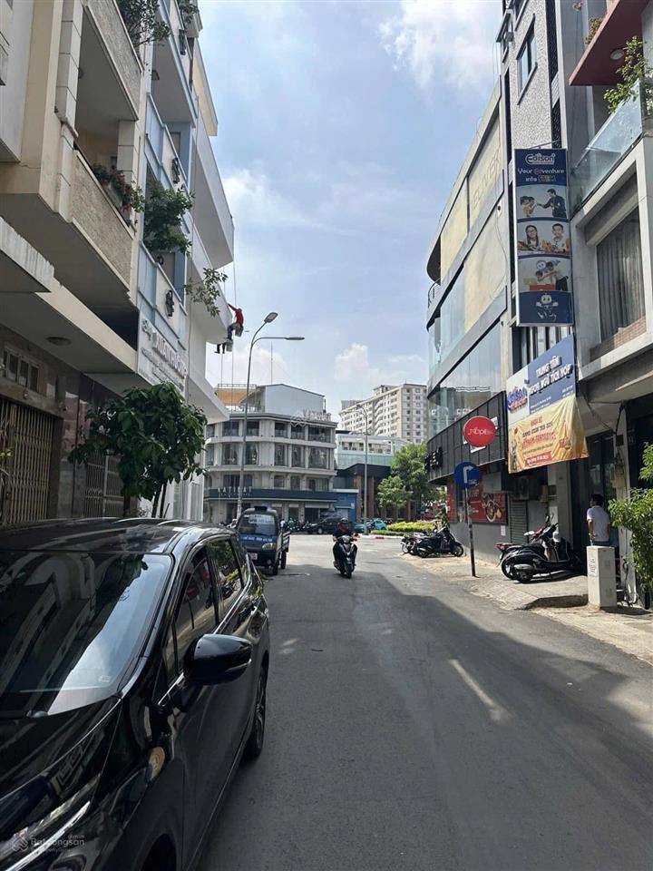 Siêu rẻ! nhà mặt tiền khu đường 10m hoa lan, p2, phú nhuận. hđ thuê 20tr