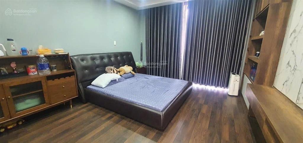 Siêu rẻ! nhà mặt tiền khu đường 10m hoa lan, p2, phú nhuận. hđ thuê 20tr