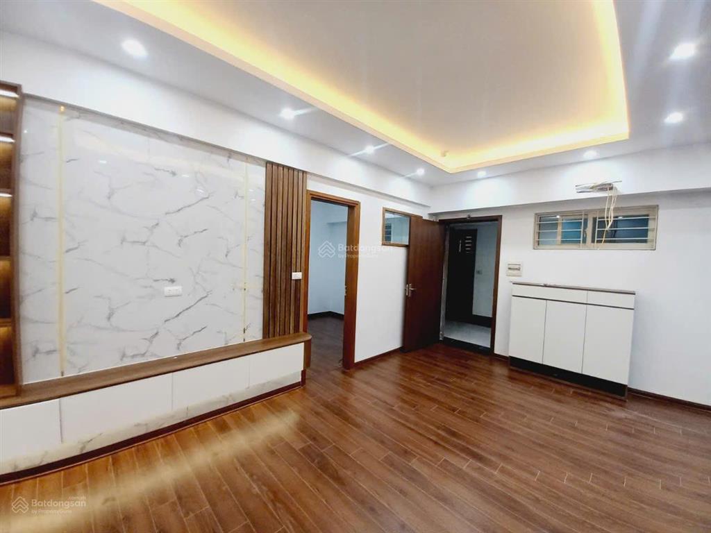 Căn hộ 2pn cực kỳ hiếm tại vp5 linh đàm view hồ ban công đông nam 4.47 tỷ