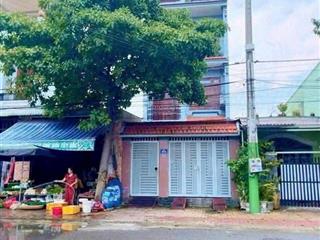Mặt tiền chợ, nhà 4 lầu 5x20m, hiếm có, 7.85 tỷ, ngay chợ buôn bán vạn ngành nghề, shr, cho vay