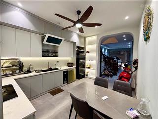 Gara oto 7 chỗ  siêu phẩm ngọc thụy 50m2 x 4 tầng  11.8 tỉ  tặng full nội thất