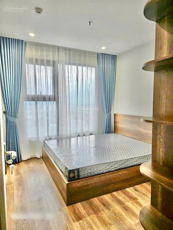 Cc bán căn 2pn  55m2  full đồ  4.5 tỷ kđt vinhomes smart city