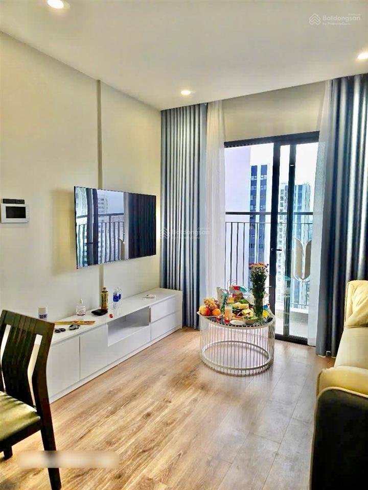 Cc bán căn 2pn  55m2  full đồ  4.5 tỷ kđt vinhomes smart city