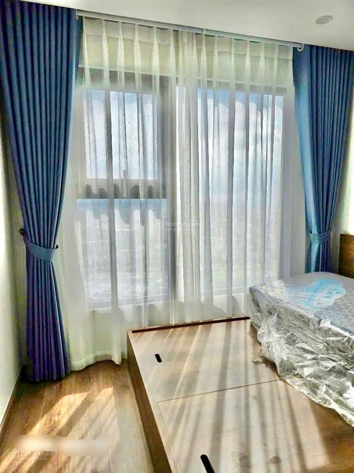 Cc bán căn 2pn  55m2  full đồ  4.5 tỷ kđt vinhomes smart city