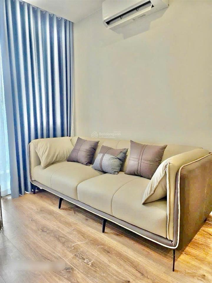 Cc bán căn 2pn  55m2  full đồ  4.5 tỷ kđt vinhomes smart city