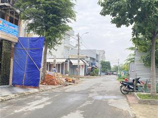 Cần bán gấp lô đất phú hữu  đường gò cát  xe hơi 8m  gần global city chỉ 3,2 tỷ  0913 748 *** tuyến