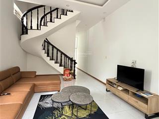 Bán biệt thự mái thái 2 tầng  căn góc 2 mặt tiền  gần nguyễn thị định, thạnh mỹ lợi, quận 2