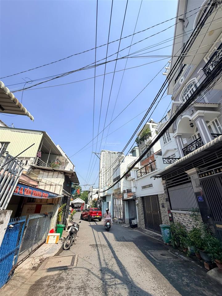 Bán nhà mới 2 tầng 80m² đường gò cát, phú hữu, quận 9 , chỉ 6.4 tỷ ở ngay