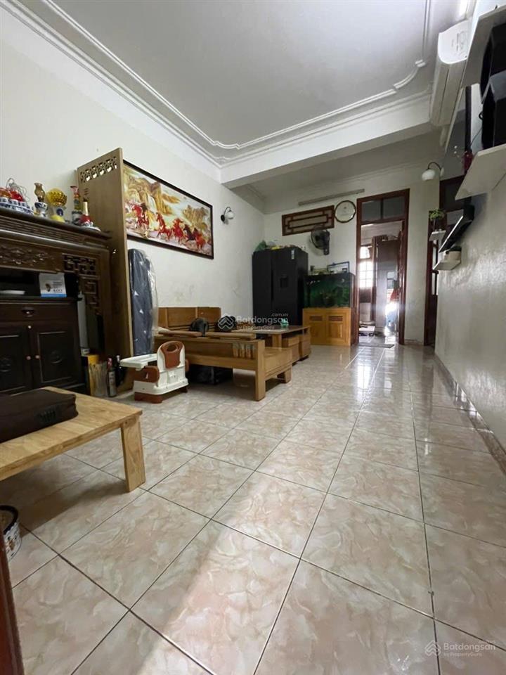 Căn góc 2 ban công full nội thất 60m2 nhỉnh 2 tỷ khu 212 học viện ktqs ngõ 4 kẻ giàn