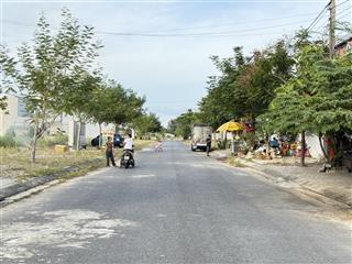 Bán lô đất sát chợ đầu mối điện ngọc giá chỉ 2.650 triệu