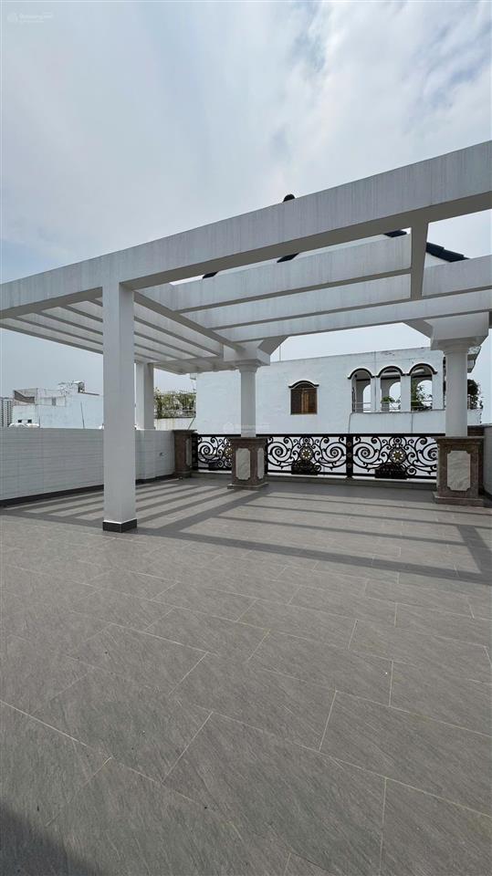 Nhà 4 tầng 122m2 (7x18)m tân hóa  lạc long quân 400m2 sàn thiết kế trống suốt