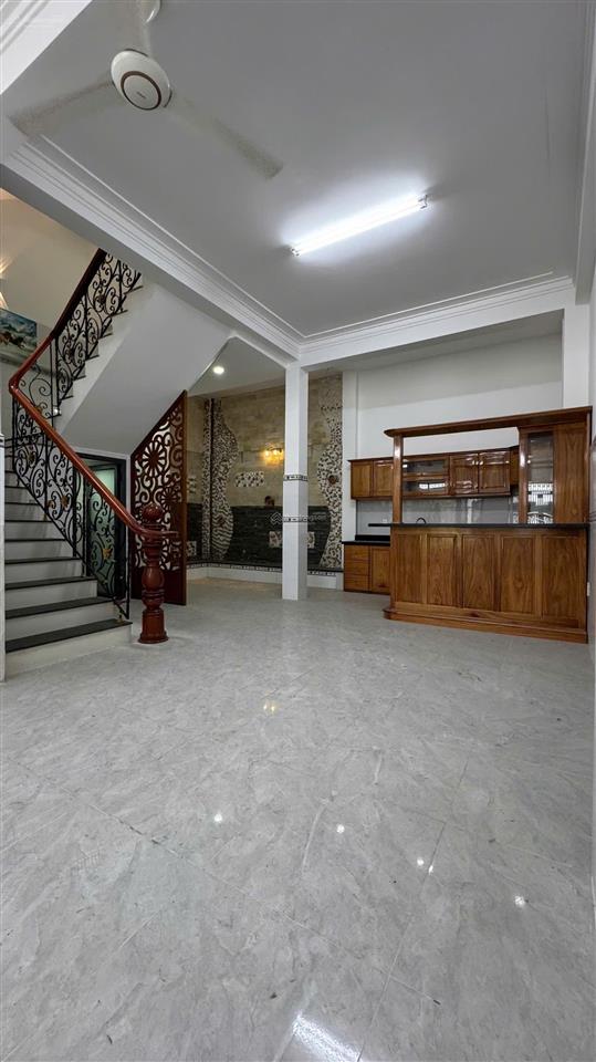 Nhà 4 tầng 122m2 (7x18)m tân hóa  lạc long quân 400m2 sàn thiết kế trống suốt