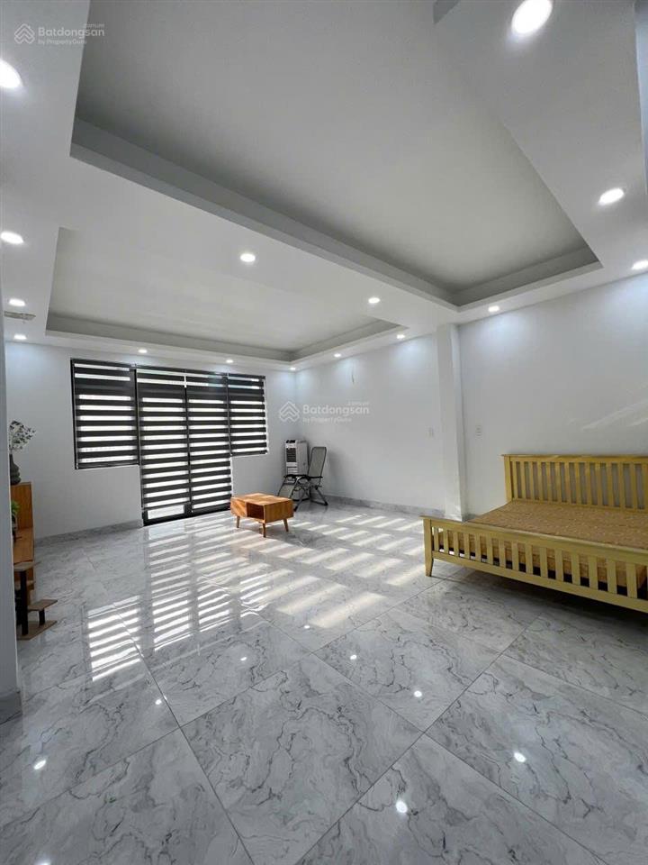 Đường nội bộ 10m 95m2 (5.5x18)m trệt 4 lầu. tiện kinh doanh  cho thuê