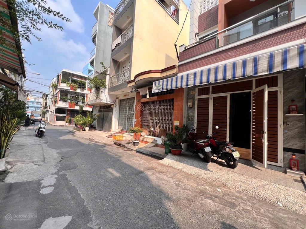 Đường nhựa 10m minh phụng  tiện ở & làm văn phòng công ty