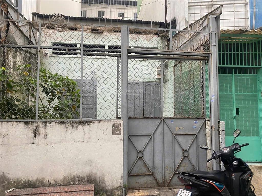 Ngay vòng xoay lê đại hành 79m2 xe hơi đỗ cửa gần mặt tiền