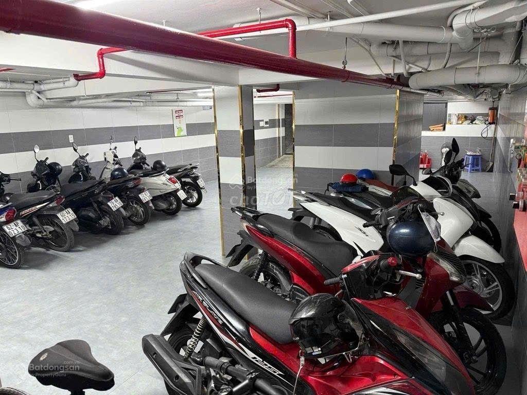 Bán tòa nhà chdv 2 mặt tiền dương quảng hàm, 7 tầng có thang máy 31 chdv khép kín