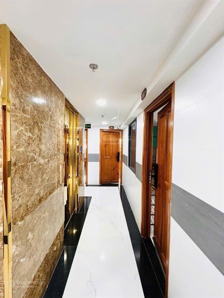 Bán tòa nhà chdv 2 mặt tiền dương quảng hàm, 7 tầng có thang máy 31 chdv khép kín