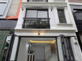 Bán nhà ngô đức kế bình thạnh dt 28/30 m2 (4.4x7m).
xe tải sát mặt tiền trung tâm bình thạnh