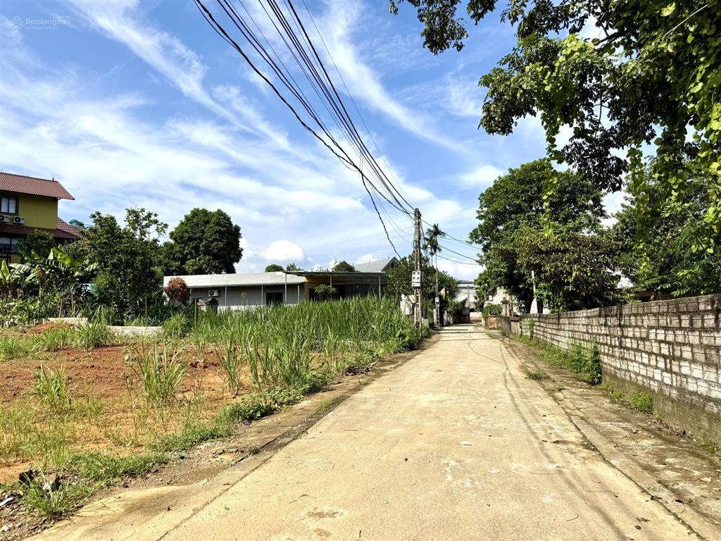 Chính chủ gửi bán lô góc 2 mặt tiền. dt 1120m2, thổ cư 125m2