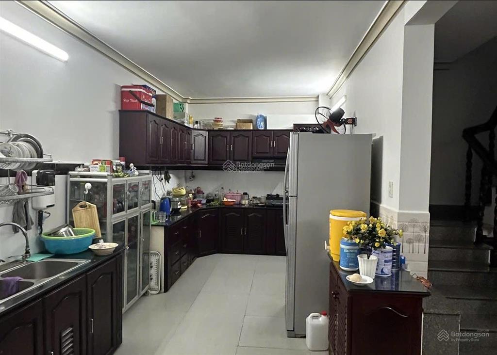 Cần sang nhà mặt tiền kinh doanh sẵn dòng tiền tttp đường lê đại hành