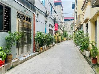Bán nhà 3 tầng vũ xuân thiều  nhà dân xây  gần ô tô  02 thoáng  full nội thất  84m2  9,6 tỷ
