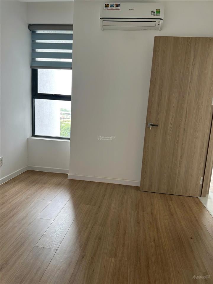 Cần bán căn mt eastmark 1pn+1 diện tích 63m2 giá 3,15 tỷ có sổ hồng view nội khu hồ bơi cực đẹp