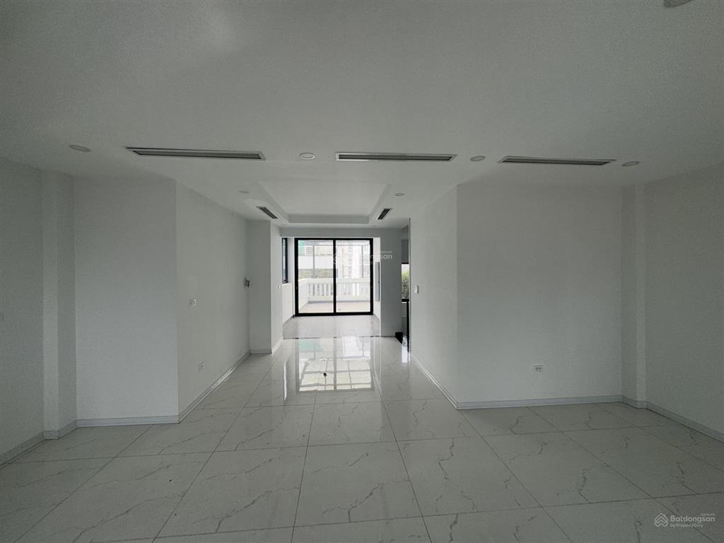 Bán nhà diện tích 110m2, 8 tầng thang máy, mặt tiền 6m, tại phố trần hưng đạo, hoàn kiếm
