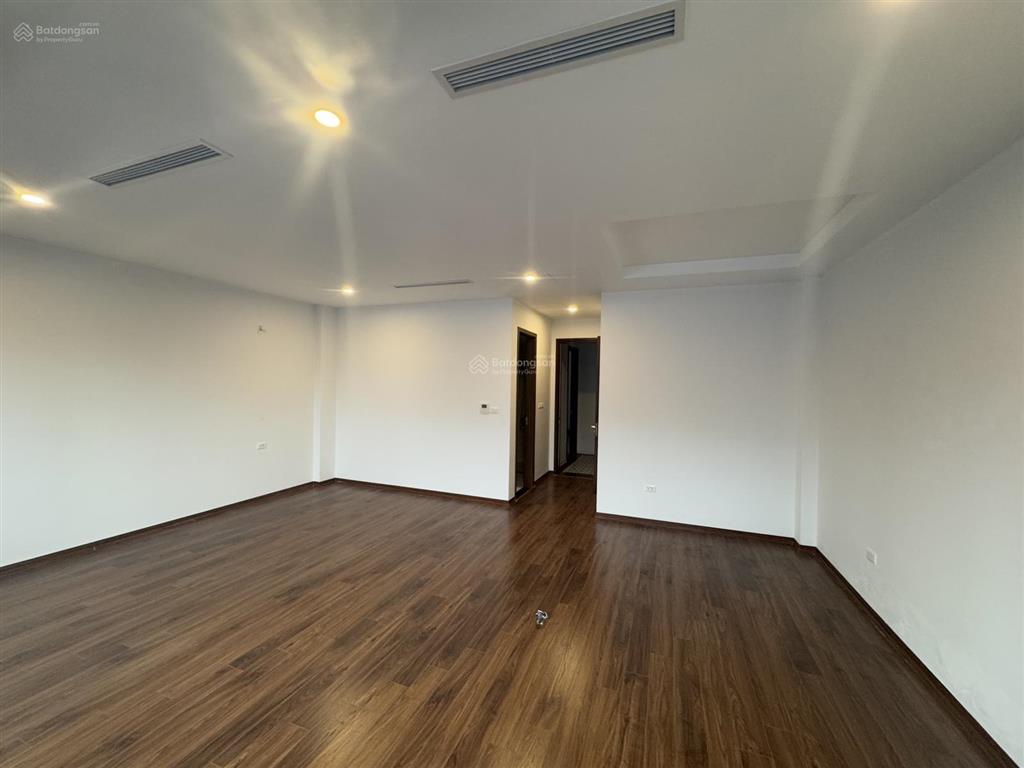 Bán nhà diện tích 110m2, 8 tầng thang máy, mặt tiền 6m, tại phố trần hưng đạo, hoàn kiếm