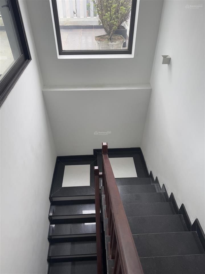 Bán nhà diện tích 110m2, 8 tầng thang máy, mặt tiền 6m, tại phố trần hưng đạo, hoàn kiếm