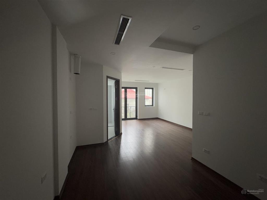 Bán nhà diện tích 110m2, 8 tầng thang máy, mặt tiền 6m, tại phố trần hưng đạo, hoàn kiếm