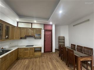 Cho thuê căn hộ 3 ngủ, dt 120m2 tại tôn đức thắng ,hồ văn chương, đủ đồ có thang máy,ban công rộng