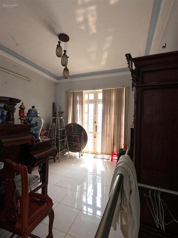 Nhà mặt tiền căn góc kinh doanh, khu sầm uất gần aeon mall tân phú