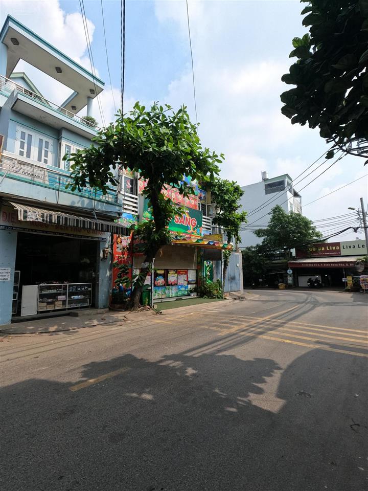 Nhà mặt tiền căn góc kinh doanh, khu sầm uất gần aeon mall tân phú