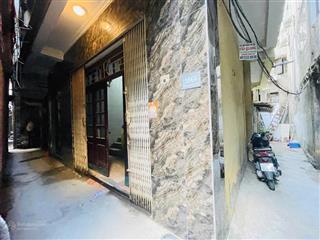 Bán nhà 30.4m2 hoà bình  lô góc 2 mặt ngõ  4 tầng, 5 phòng ngủ  gần phố khâm thiên  6.45 tỷ