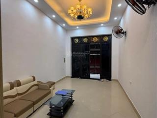 Bán nhà tân mai  24m2 sổ  33m2 sử dụng 5 tầng mới  ngõ ô tô tránh  gần phố  giá 7.68 tỷ