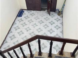 Nhà đẹp khương trung  39m2 sử dụng  4 tầng chắc chắn  gần hồ  gần ô tô  giá 6 tỷ