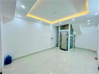 Bán nhà riêng phố lụa  dt 34m  6 tầng  lô góc 3 thoáng  có thang máy  chỉ 8.x tỷ  hà đông